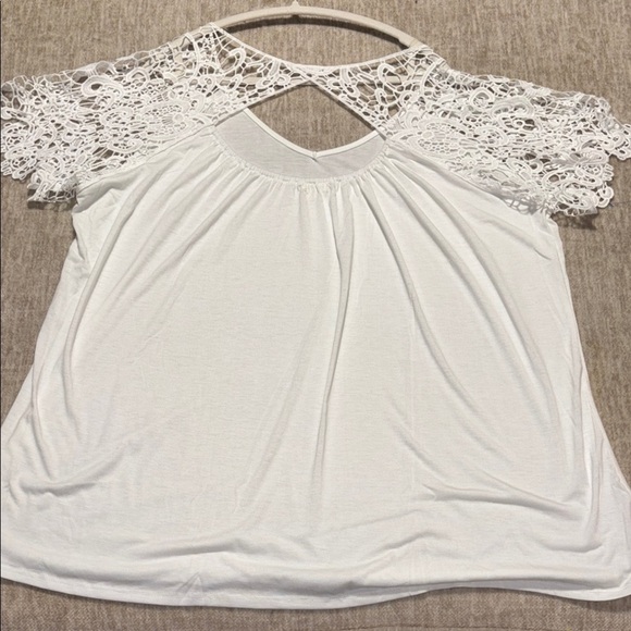 3X crochet lace sleeves and neck white top Paper+Tee Easter Spring Summer - Picture 2 of 5